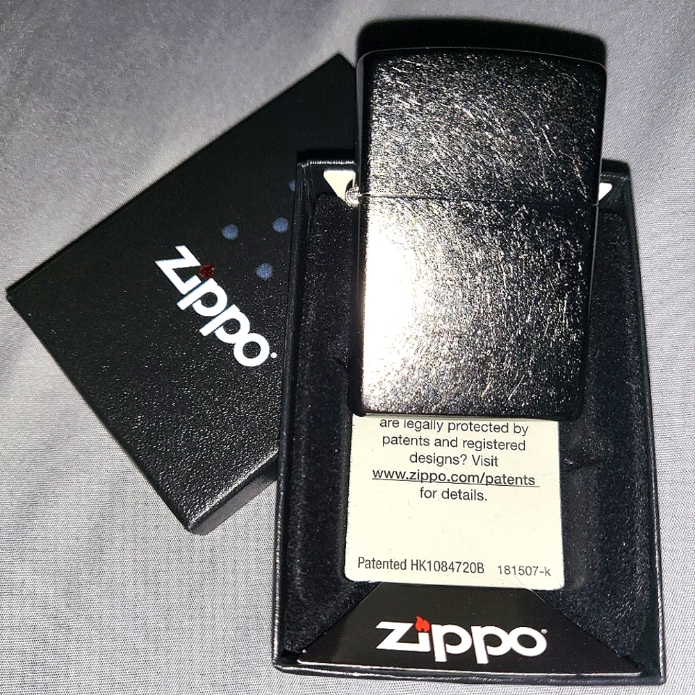Zippo-NEW!!